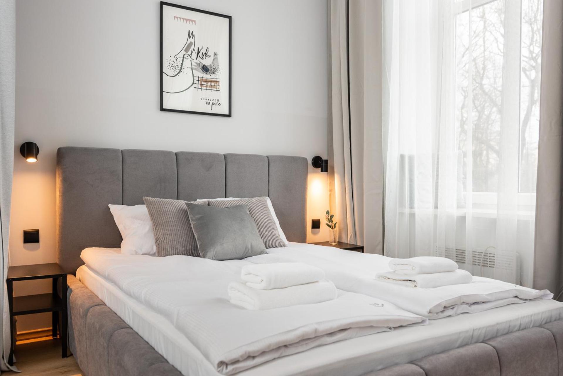 Modern Centrally Located Apartments - By Upstairs Krakow Exterior photo